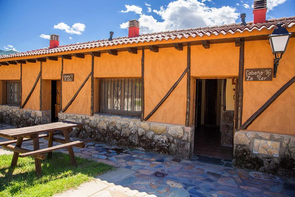 Complejo Rural Los Chozos Valle Del Jerte Luaran gambar